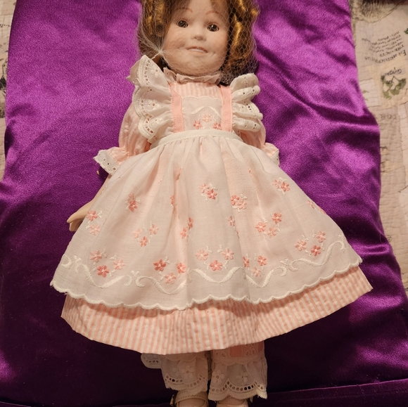 Shirley Temple porcelain doll (Ltd Ed - Numbered) - Picture 3 of 12